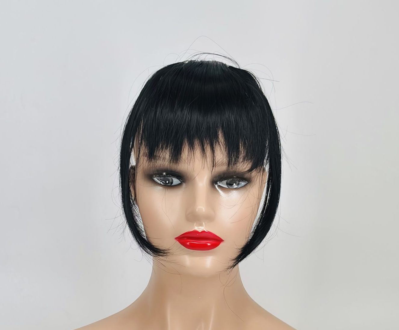 چتری گوشه دار چتری زاویهدار، چتری مورب، چتری نامتقارن، چتری با برش تدریجی، چتری بههمخورده